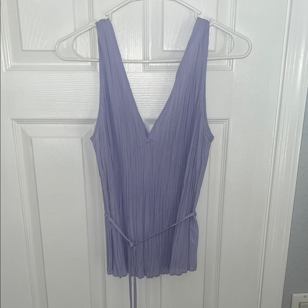 VINCE (Designer) NWOT - Lavender Sleeveless Pleated Top